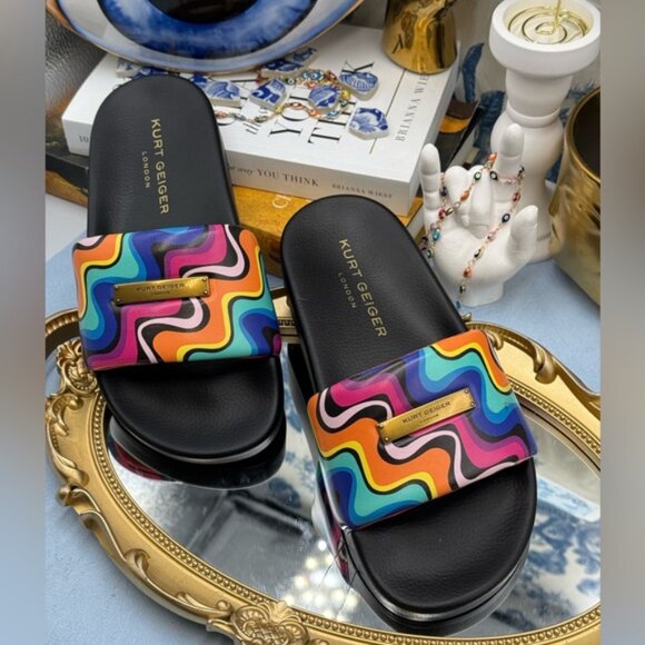 🆕 KURT GEIGER LONDON 🧿 NWOB Brixton Plate Pool Slide, Groovy Rainbow - Sz 6 - Picture 5 of 13